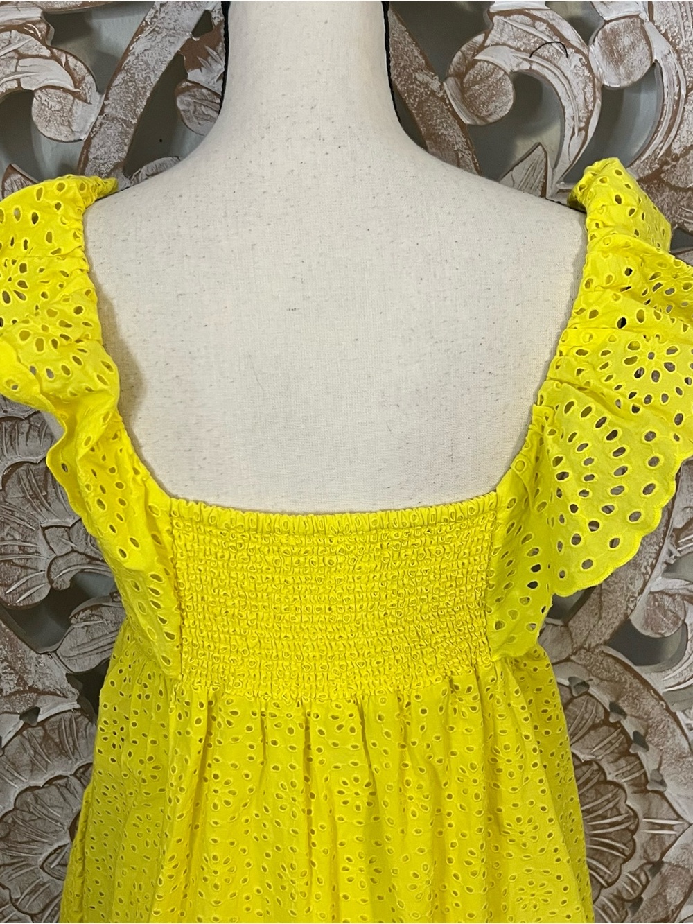 Lilly Pulitzer Yellow Eyelet Ruffle Smocked w Pockets Cotton Sundress Sz 2 - Picture 7 of 8